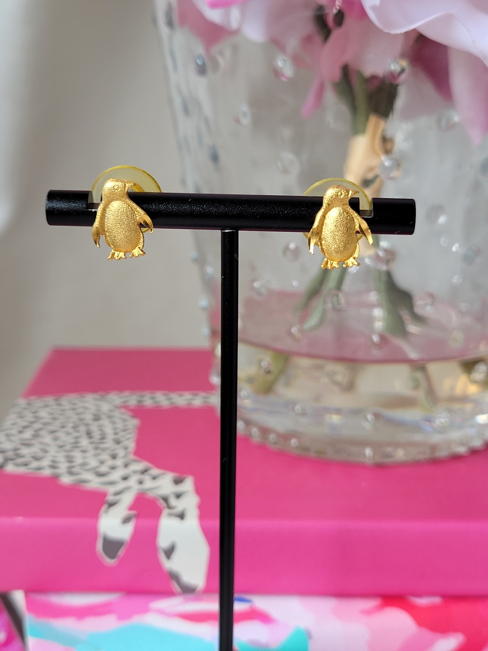 5/$25💎 Gold Penguin Stud Earrings